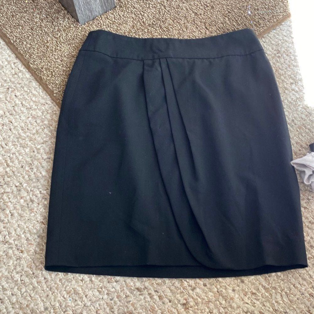 Mossimo size 2 little black skirt‎